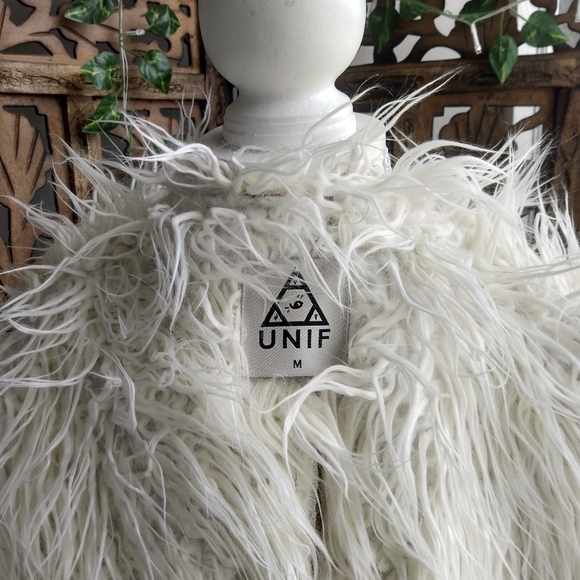 UNIF Penny Lane Faux Leather Coat, Mongolian Faux Fur Collar, Women's M - Picture 2 of 4